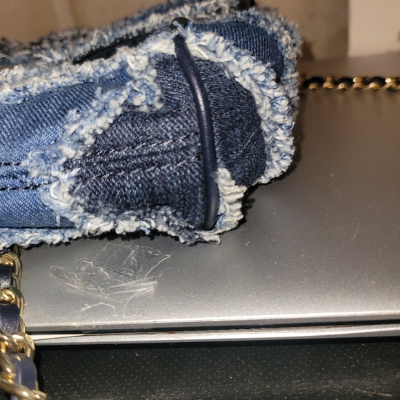 Michael Kors Blue and Gold Crossbody Bag with Chain Strap - Picture 7 of 9